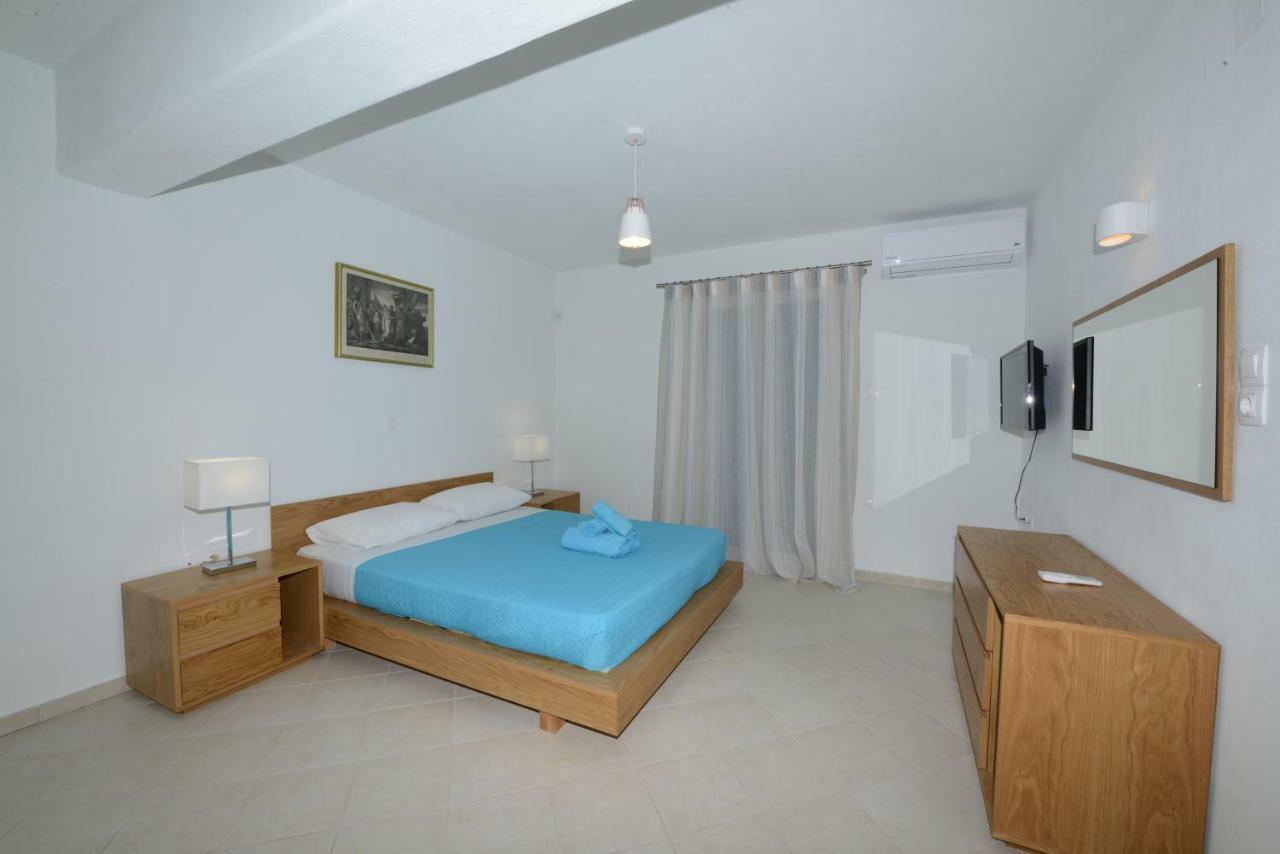 Вілла Wild View Mykonos Merchia Beach Екстер'єр фото