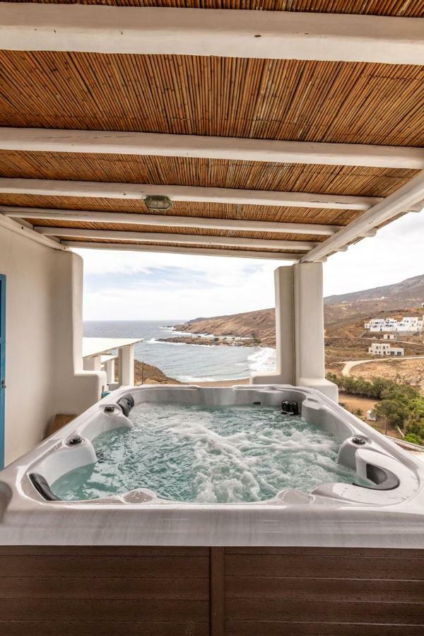 Вілла Wild View Mykonos Merchia Beach Екстер'єр фото